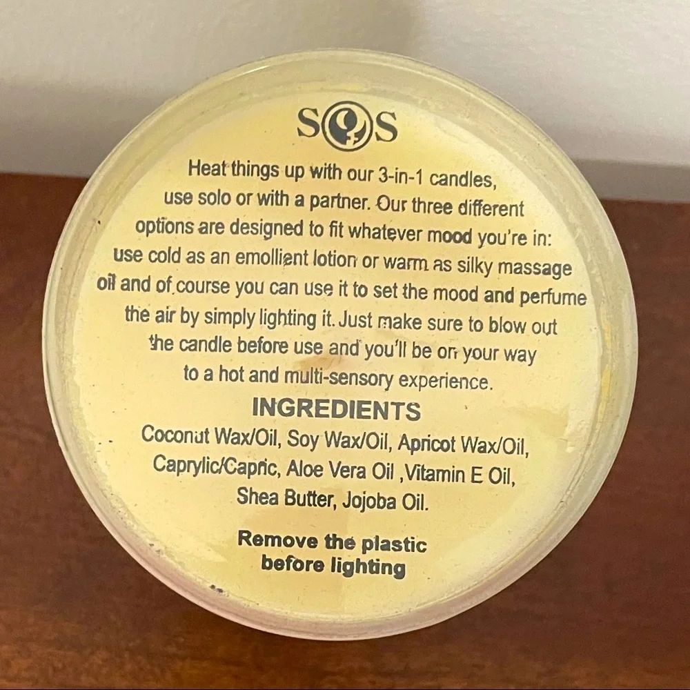SOS Novelties Un Baiser Kiss 11 oz 3 in 1 All Natural Soy Candle NEW